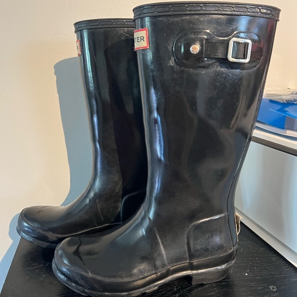 Hunter brand children’s rain boots shiny black US 2 - Picture 3 of 8